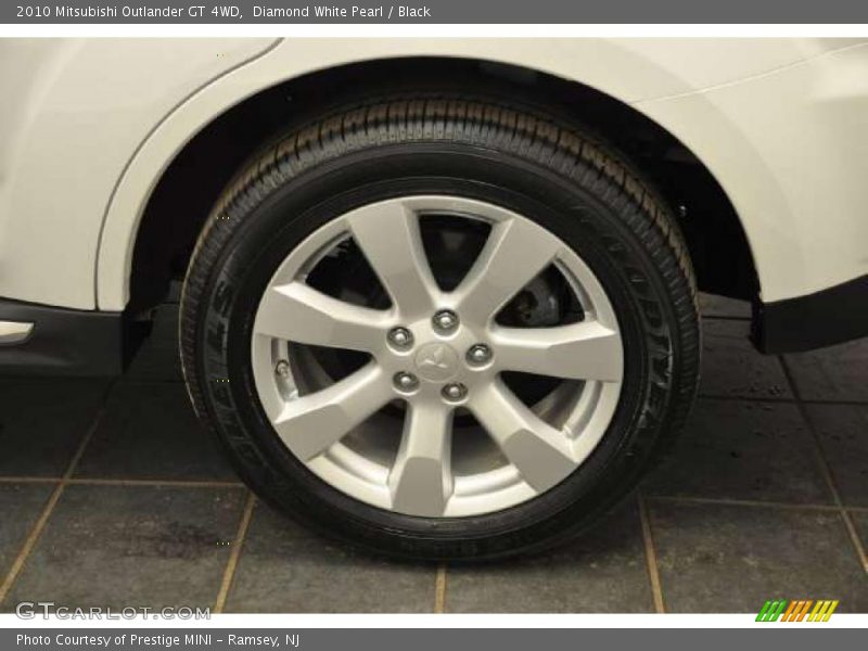 Diamond White Pearl / Black 2010 Mitsubishi Outlander GT 4WD