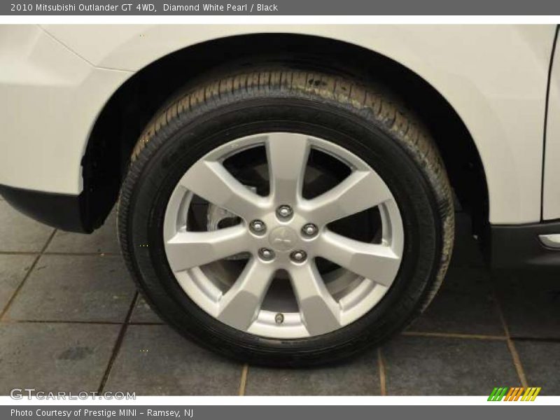 Diamond White Pearl / Black 2010 Mitsubishi Outlander GT 4WD