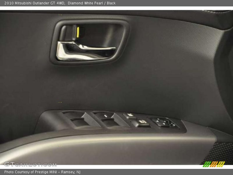 Diamond White Pearl / Black 2010 Mitsubishi Outlander GT 4WD