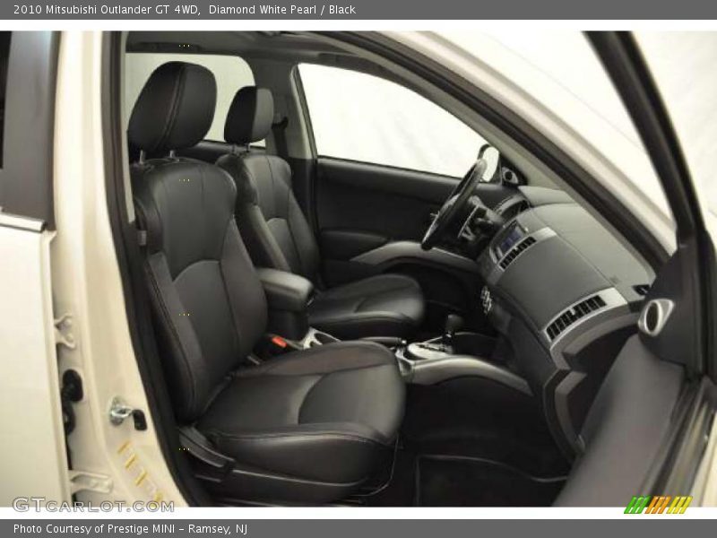 Diamond White Pearl / Black 2010 Mitsubishi Outlander GT 4WD