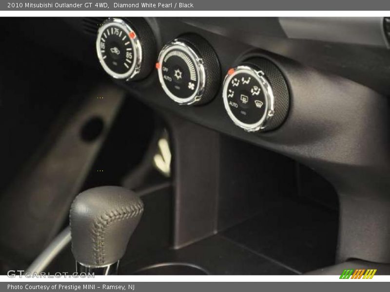 Controls of 2010 Outlander GT 4WD