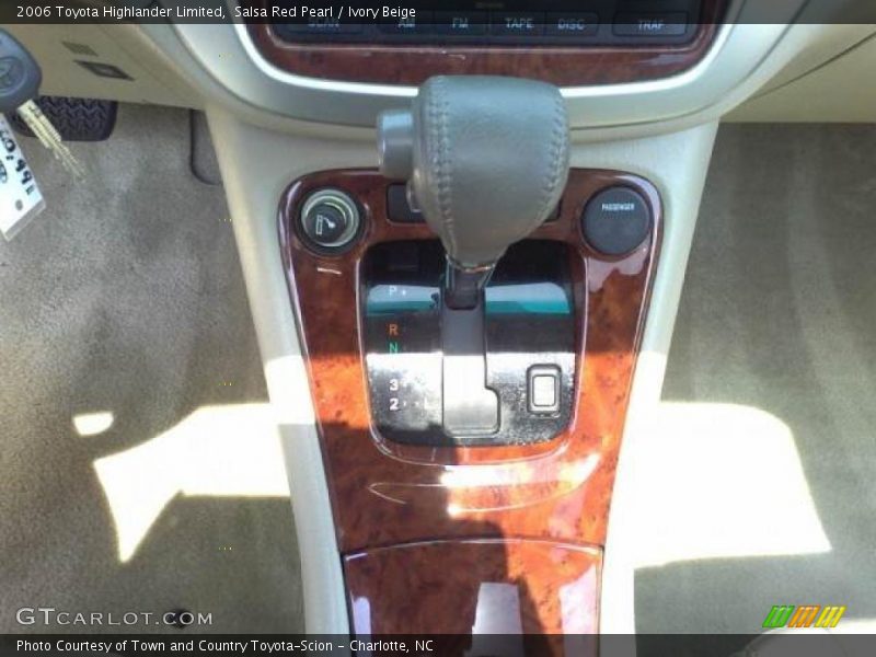 Salsa Red Pearl / Ivory Beige 2006 Toyota Highlander Limited