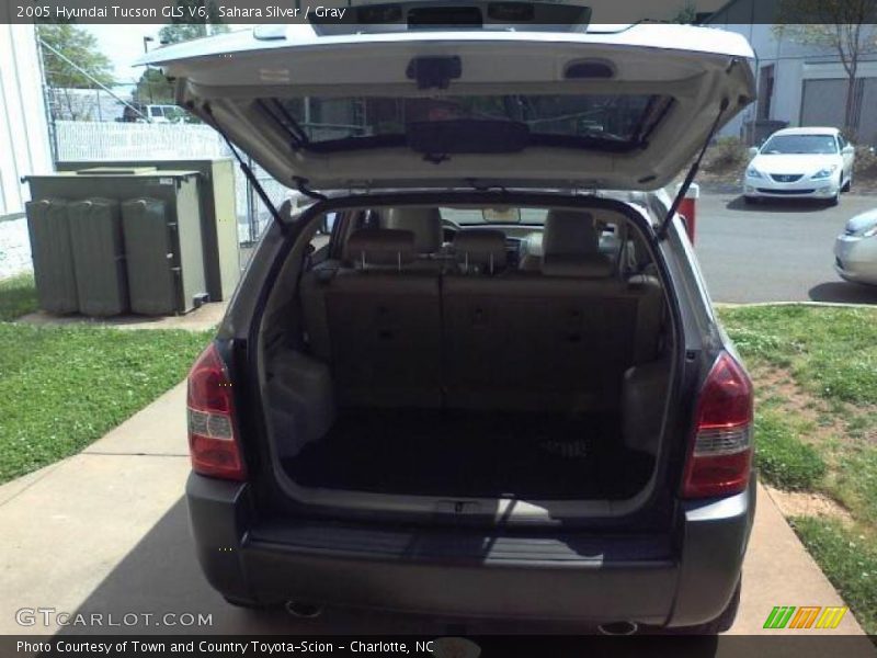 Sahara Silver / Gray 2005 Hyundai Tucson GLS V6