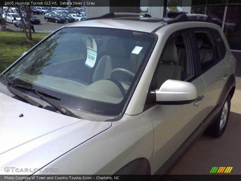 Sahara Silver / Gray 2005 Hyundai Tucson GLS V6