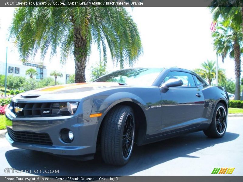 Front 3/4 View of 2010 Camaro SS Coupe