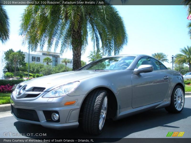 Front 3/4 View of 2010 SLK 300 Roadster