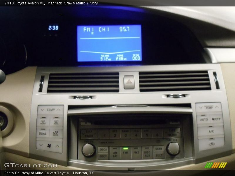 Magnetic Gray Metallic / Ivory 2010 Toyota Avalon XL