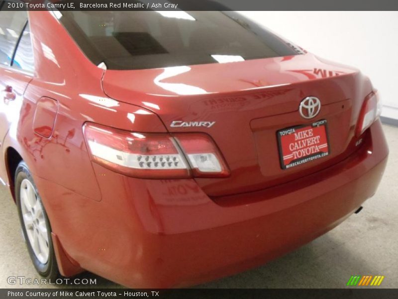 Barcelona Red Metallic / Ash Gray 2010 Toyota Camry LE