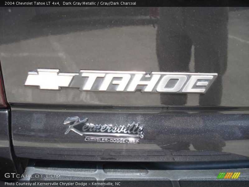 Dark Gray Metallic / Gray/Dark Charcoal 2004 Chevrolet Tahoe LT 4x4