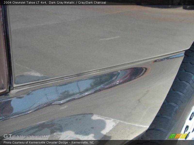 Dark Gray Metallic / Gray/Dark Charcoal 2004 Chevrolet Tahoe LT 4x4