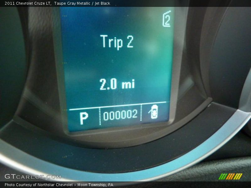 Taupe Gray Metallic / Jet Black 2011 Chevrolet Cruze LT