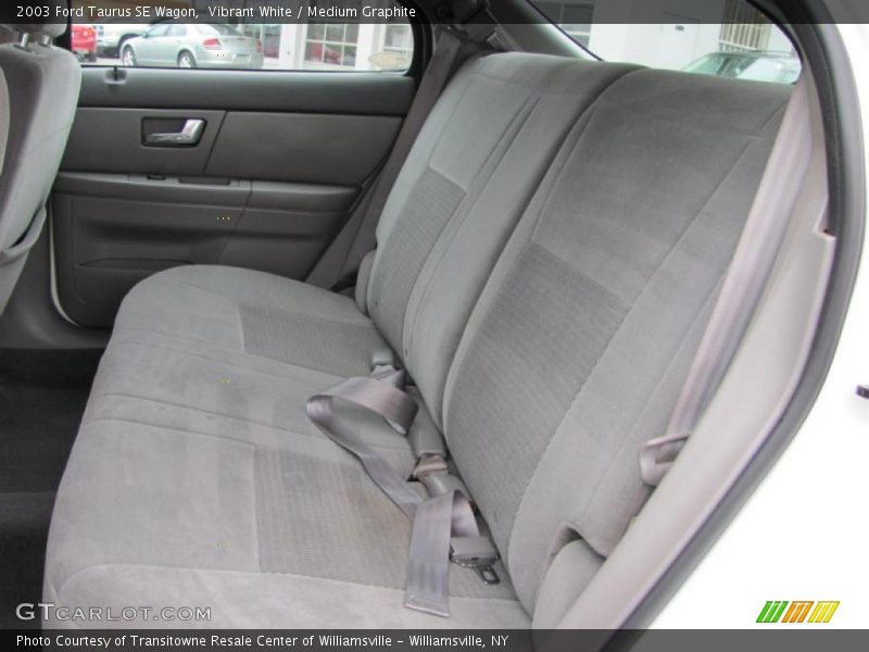 Vibrant White / Medium Graphite 2003 Ford Taurus SE Wagon