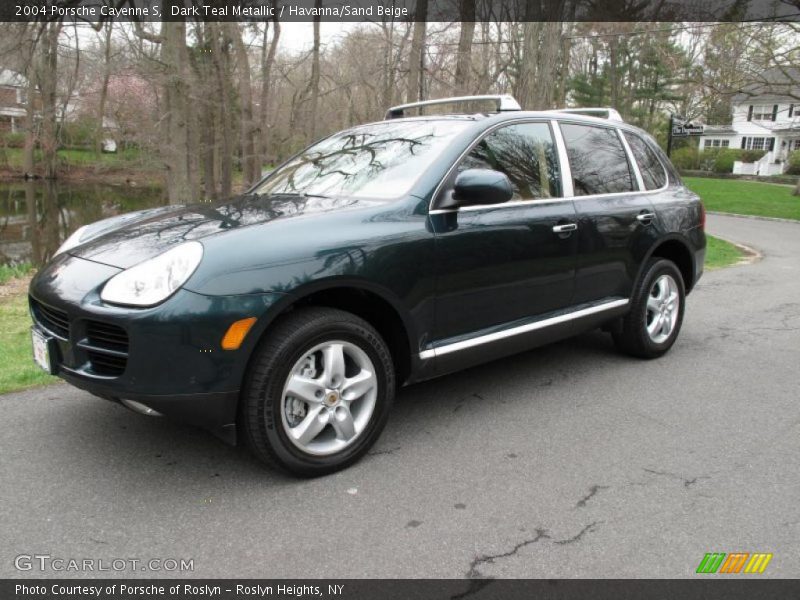 Front 3/4 View of 2004 Cayenne S