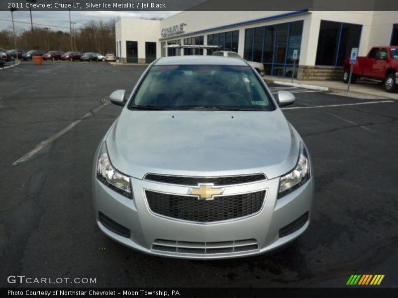 Silver Ice Metallic / Jet Black 2011 Chevrolet Cruze LT
