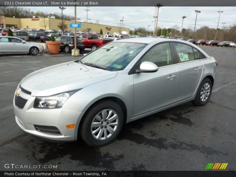 Silver Ice Metallic / Jet Black 2011 Chevrolet Cruze LT