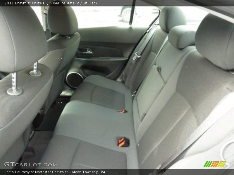 Silver Ice Metallic / Jet Black 2011 Chevrolet Cruze LT