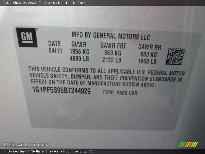 Silver Ice Metallic / Jet Black 2011 Chevrolet Cruze LT