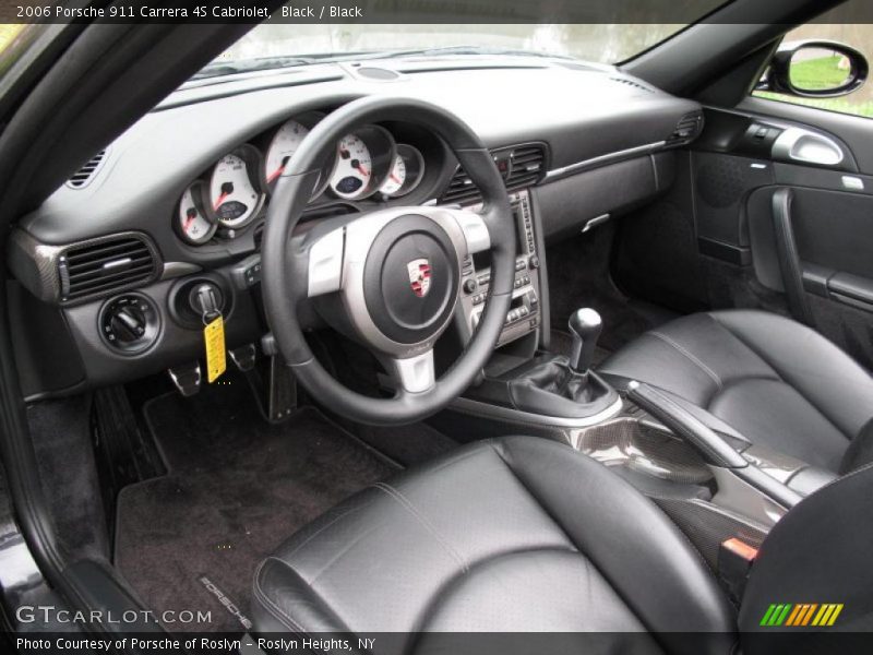 Dashboard of 2006 911 Carrera 4S Cabriolet