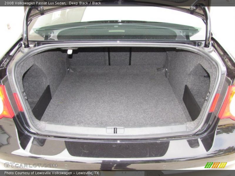  2008 Passat Lux Sedan Trunk