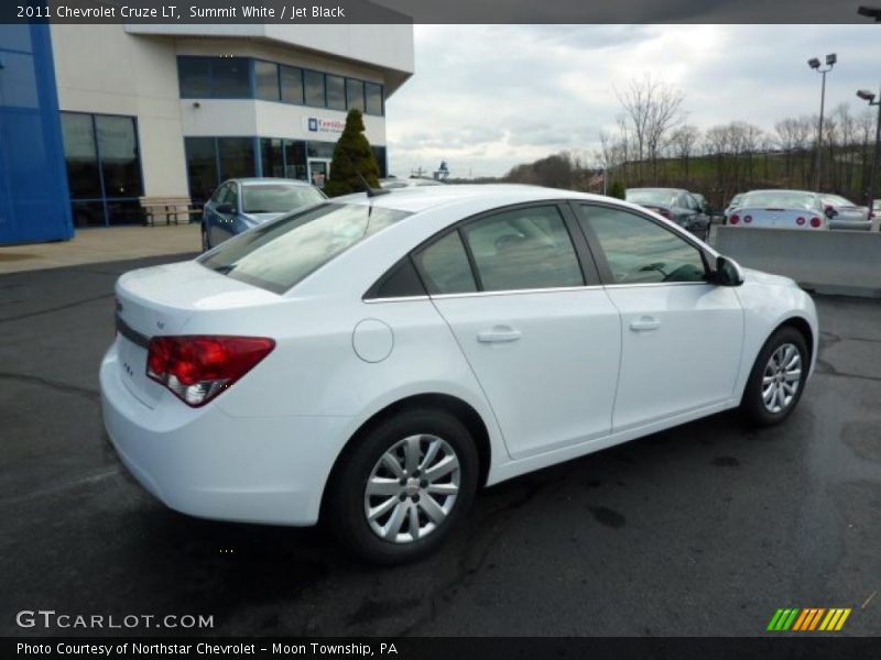 Summit White / Jet Black 2011 Chevrolet Cruze LT