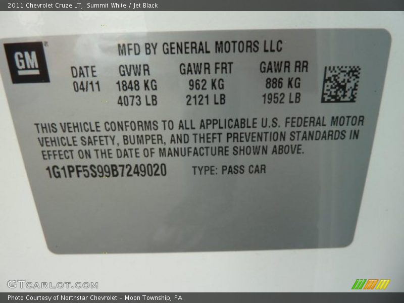 Summit White / Jet Black 2011 Chevrolet Cruze LT