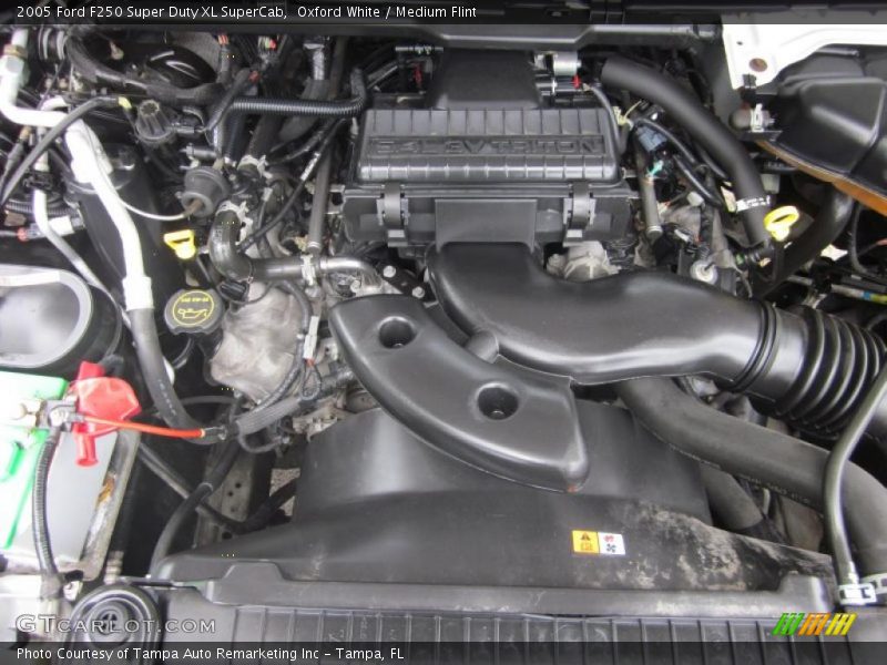  2005 F250 Super Duty XL SuperCab Engine - 5.4 Liter SOHC 24 Valve Triton V8