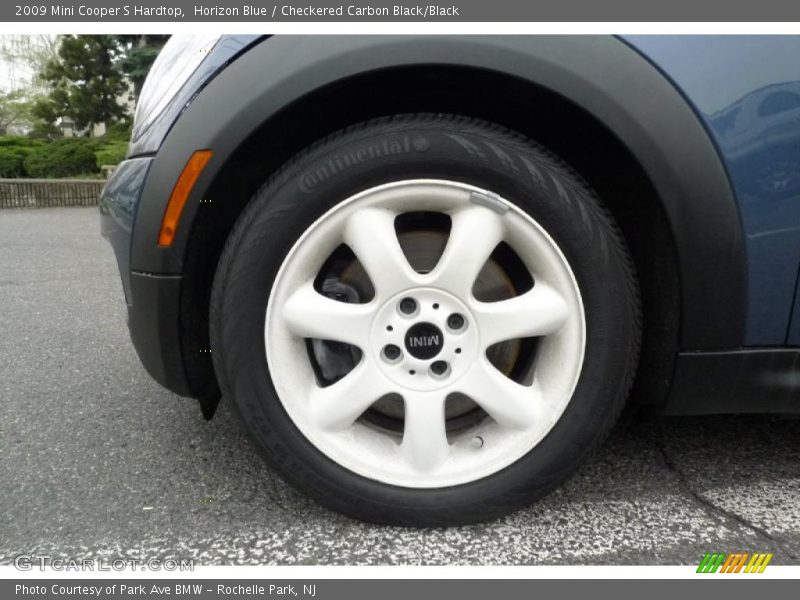 Horizon Blue / Checkered Carbon Black/Black 2009 Mini Cooper S Hardtop
