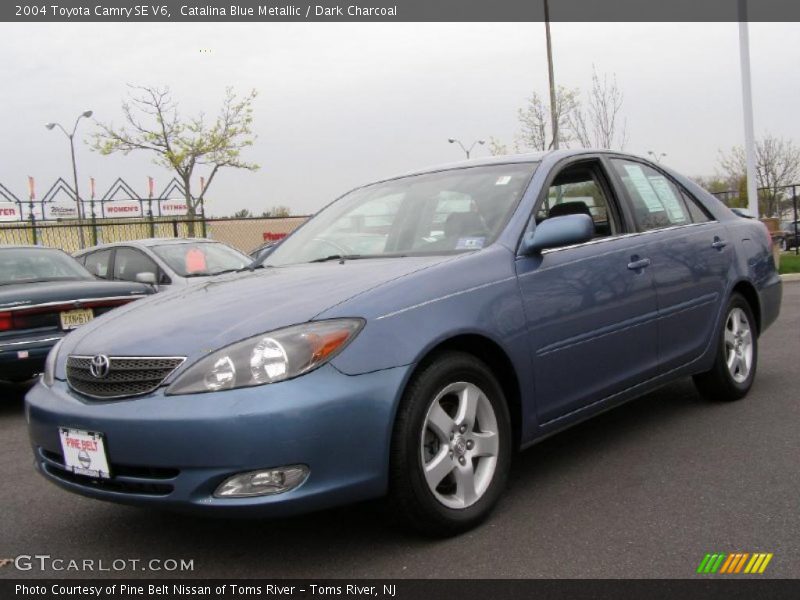 Front 3/4 View of 2004 Camry SE V6