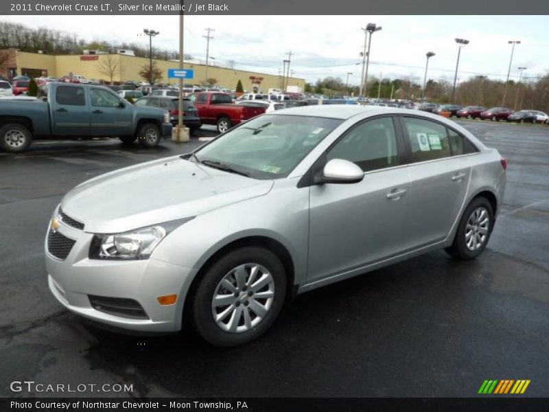 Silver Ice Metallic / Jet Black 2011 Chevrolet Cruze LT