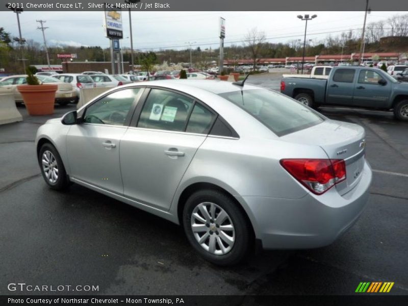 Silver Ice Metallic / Jet Black 2011 Chevrolet Cruze LT