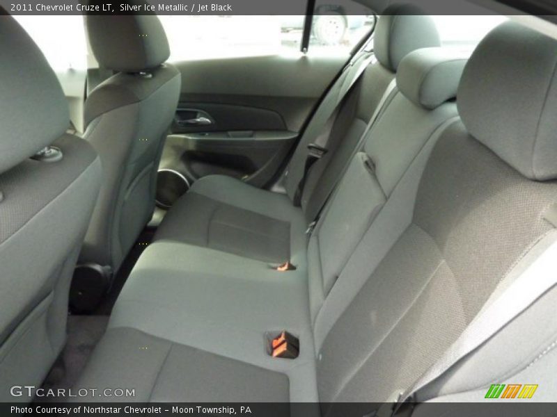 Silver Ice Metallic / Jet Black 2011 Chevrolet Cruze LT