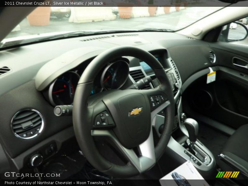 Silver Ice Metallic / Jet Black 2011 Chevrolet Cruze LT