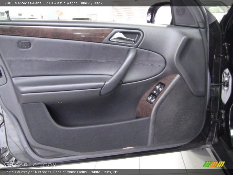 Door Panel of 2005 C 240 4Matic Wagon