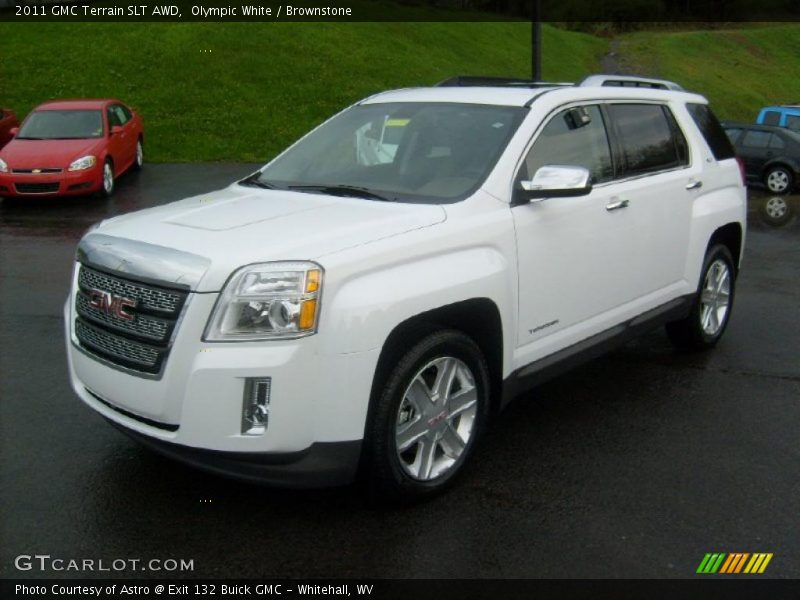 Front 3/4 View of 2011 Terrain SLT AWD