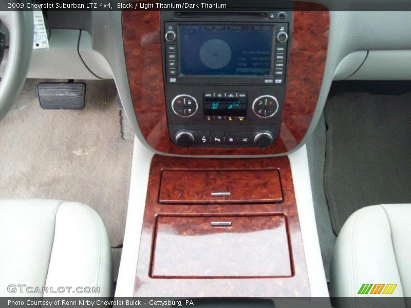 Black / Light Titanium/Dark Titanium 2009 Chevrolet Suburban LTZ 4x4