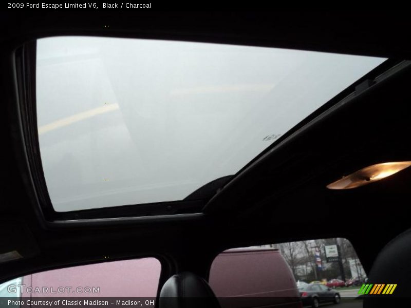 Black / Charcoal 2009 Ford Escape Limited V6