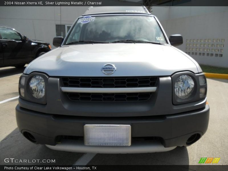 Silver Lightning Metallic / Charcoal 2004 Nissan Xterra XE