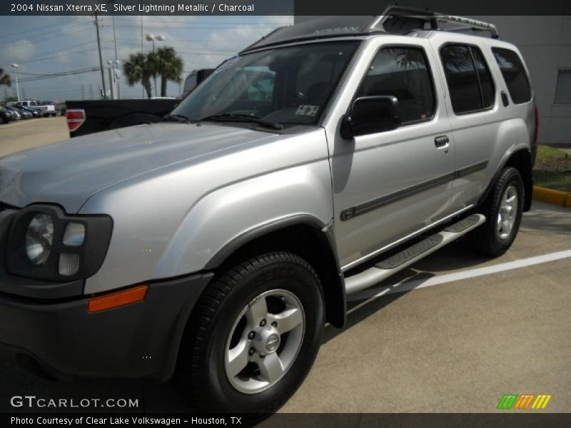 Silver Lightning Metallic / Charcoal 2004 Nissan Xterra XE