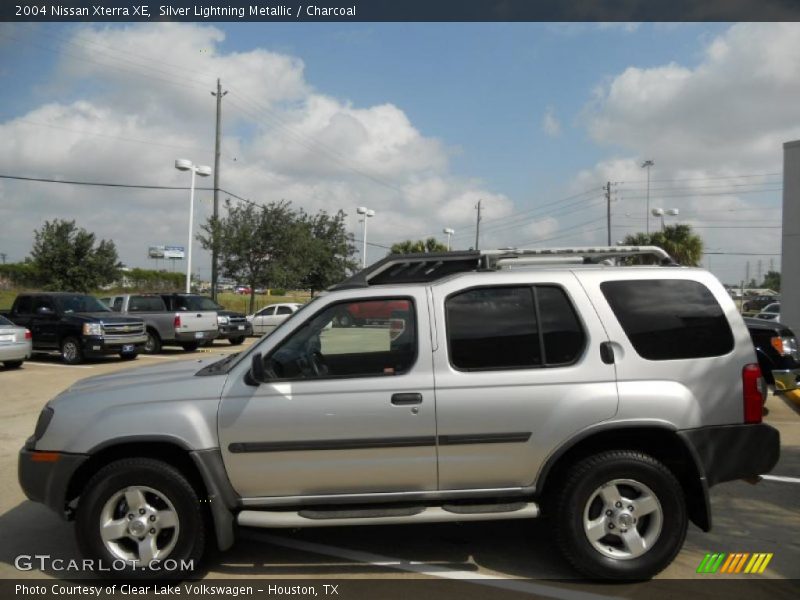 Silver Lightning Metallic / Charcoal 2004 Nissan Xterra XE