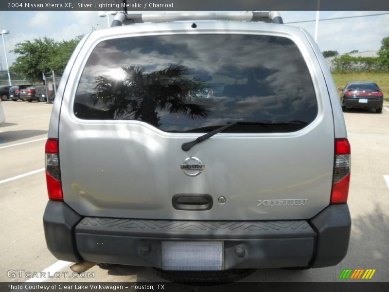 Silver Lightning Metallic / Charcoal 2004 Nissan Xterra XE