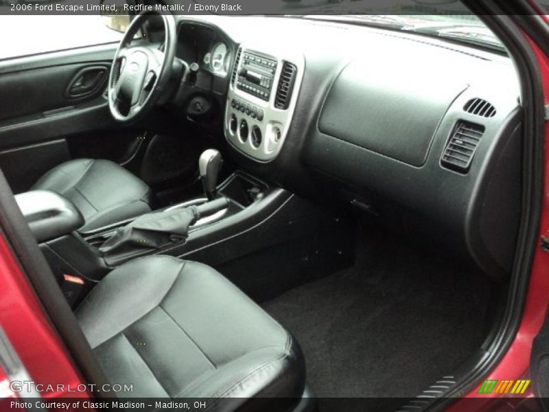 Dashboard of 2006 Escape Limited