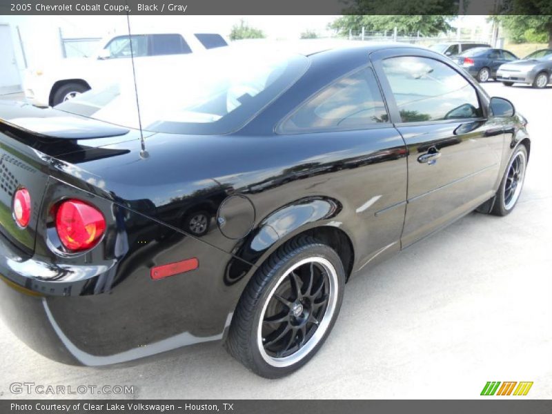 Black / Gray 2005 Chevrolet Cobalt Coupe