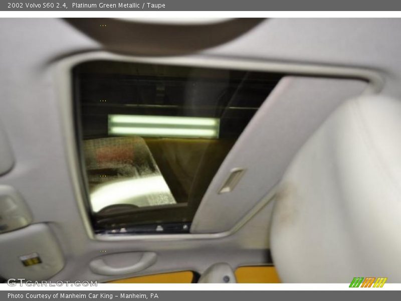 Platinum Green Metallic / Taupe 2002 Volvo S60 2.4