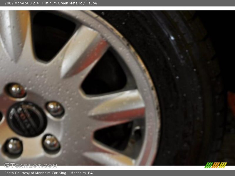 Platinum Green Metallic / Taupe 2002 Volvo S60 2.4