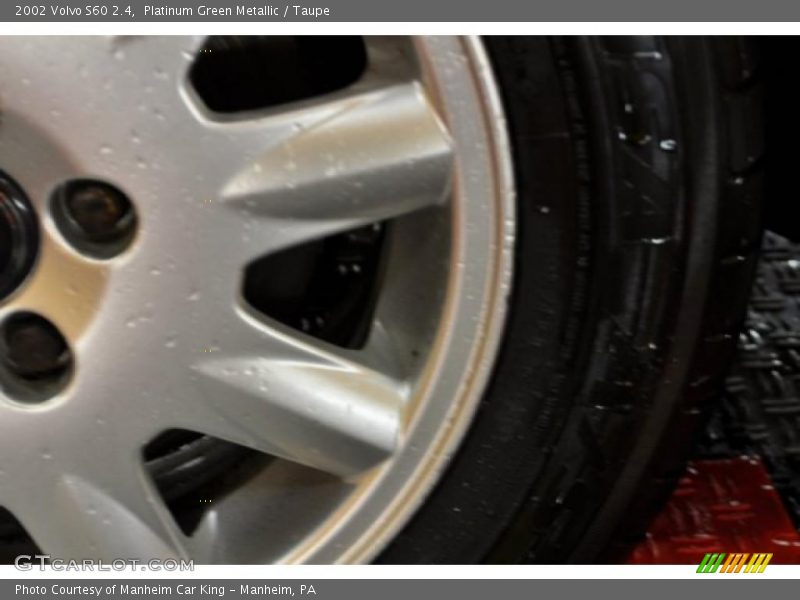 Platinum Green Metallic / Taupe 2002 Volvo S60 2.4