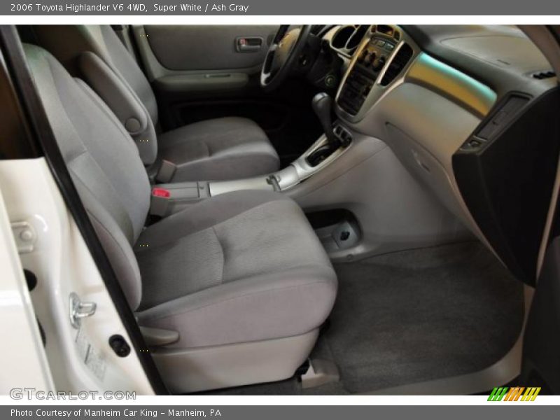 Super White / Ash Gray 2006 Toyota Highlander V6 4WD