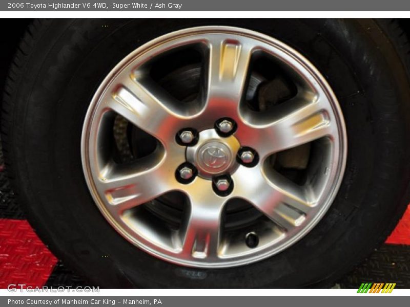 Super White / Ash Gray 2006 Toyota Highlander V6 4WD