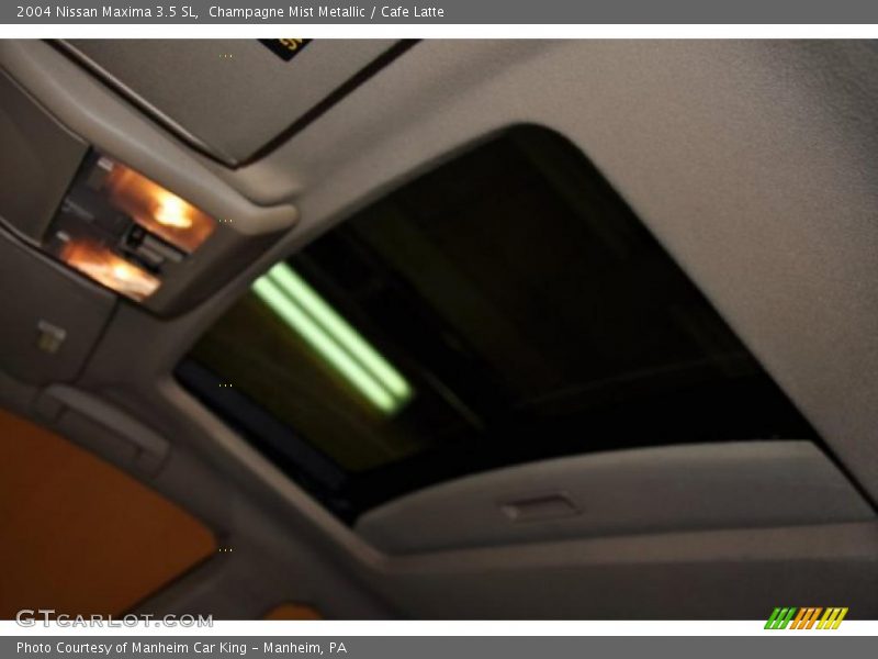 Champagne Mist Metallic / Cafe Latte 2004 Nissan Maxima 3.5 SL
