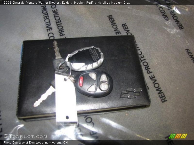 Books/Manuals of 2002 Venture Warner Brothers Edition