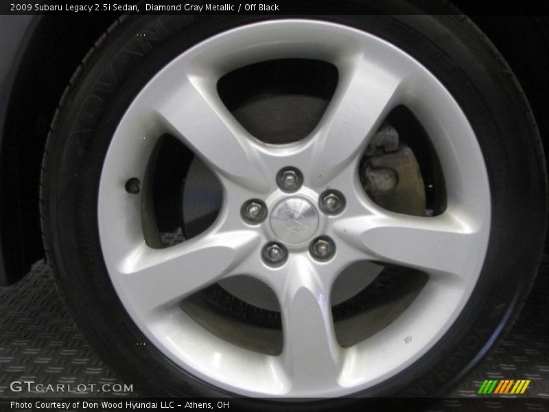 Diamond Gray Metallic / Off Black 2009 Subaru Legacy 2.5i Sedan